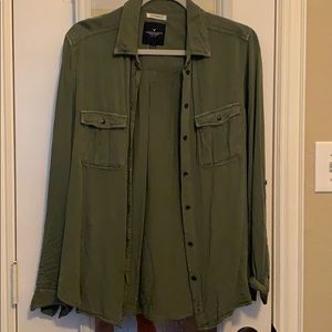 American Eagle Button Up